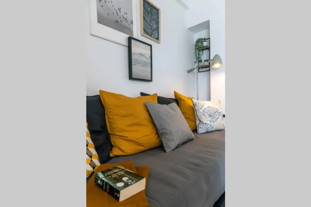 Beachfront Apartment Near Marbella Sitio de Calahonda Spain