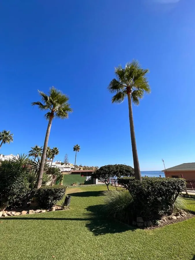 Beachfront Apartment Near Marbella Sitio de Calahonda 0*,  Spain